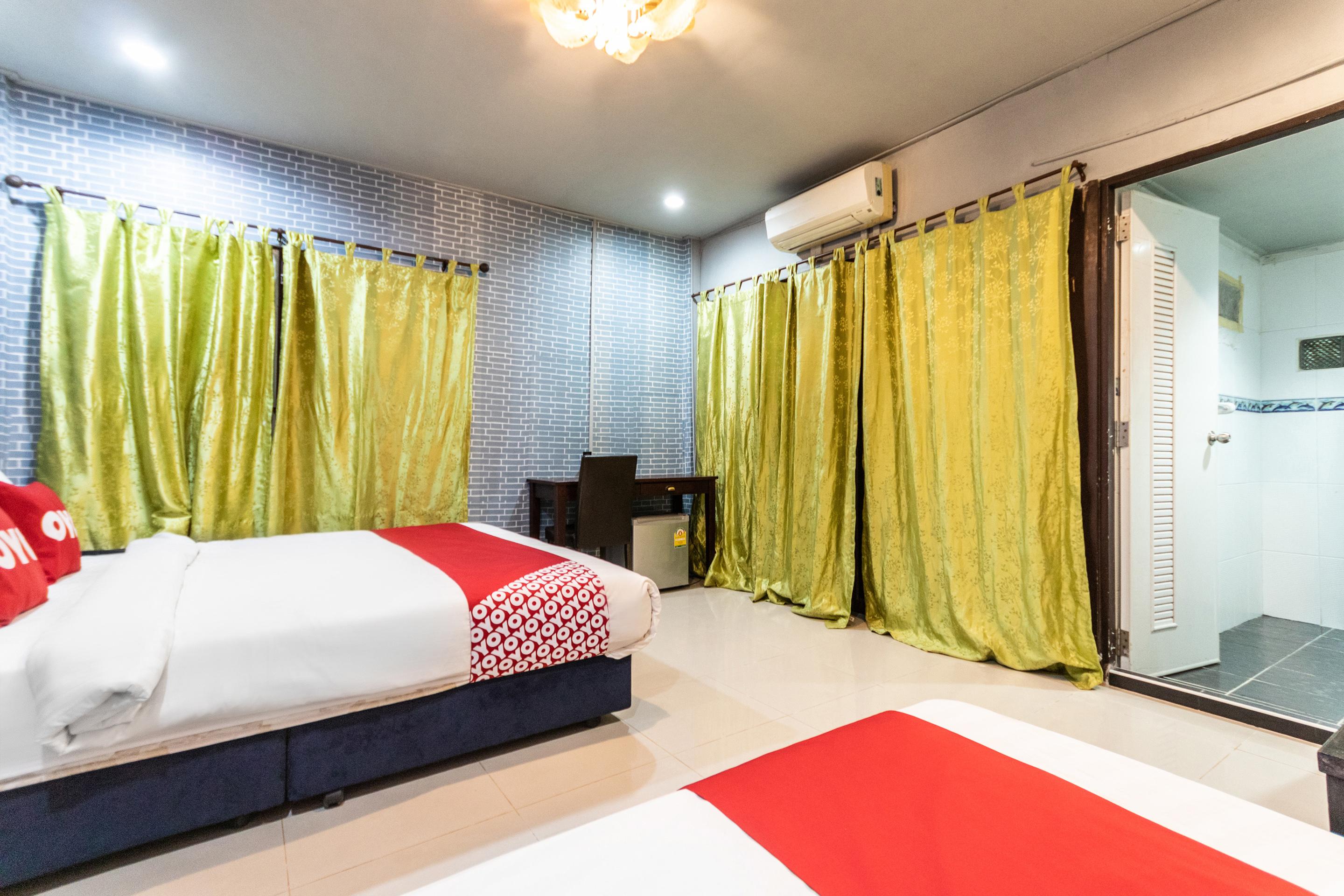 Oyo 75304 Riverside Guesthouse Khao Lak Exterior foto