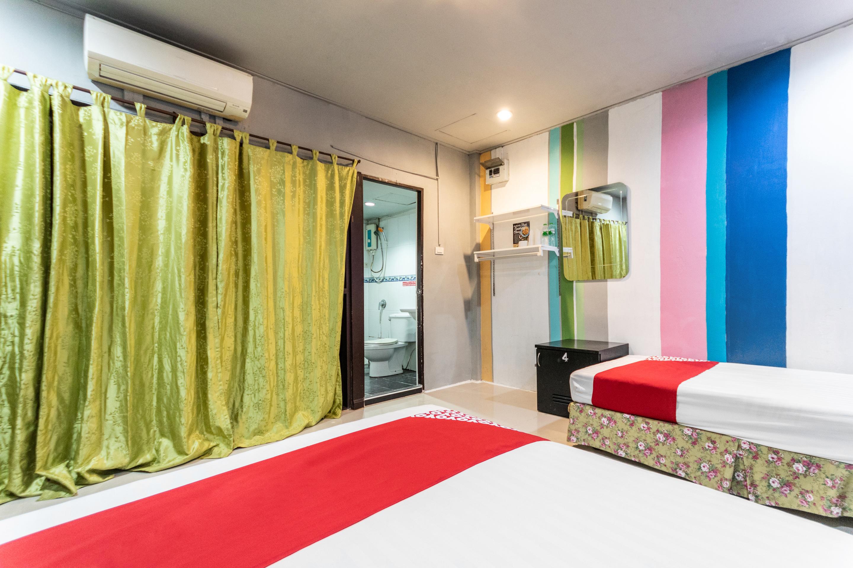 Oyo 75304 Riverside Guesthouse Khao Lak Exterior foto