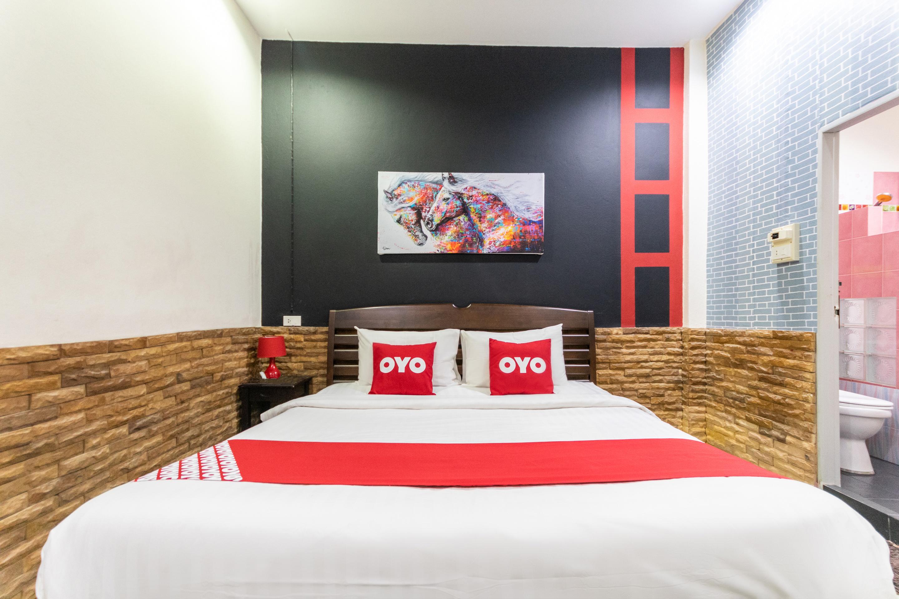 Oyo 75304 Riverside Guesthouse Khao Lak Exterior foto
