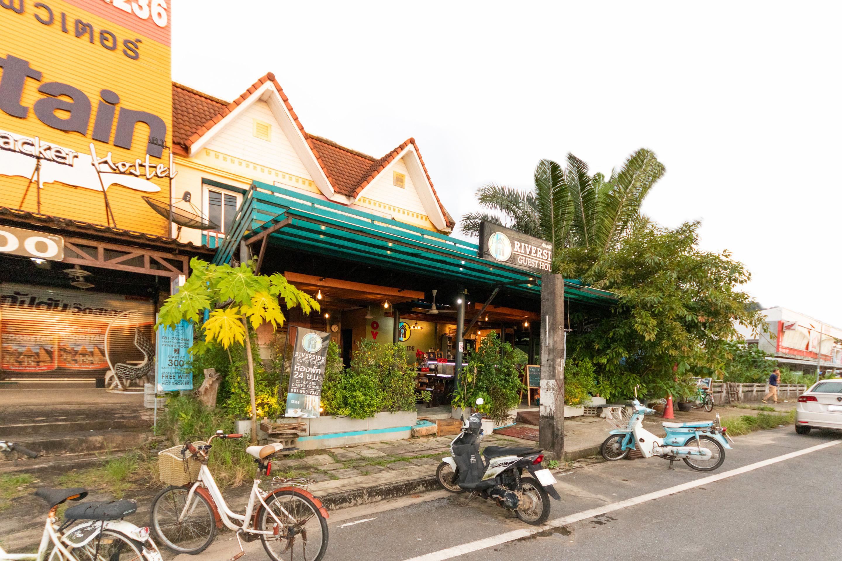 Oyo 75304 Riverside Guesthouse Khao Lak Exterior foto
