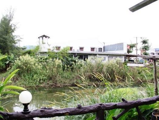 Oyo 75304 Riverside Guesthouse Khao Lak Exterior foto
