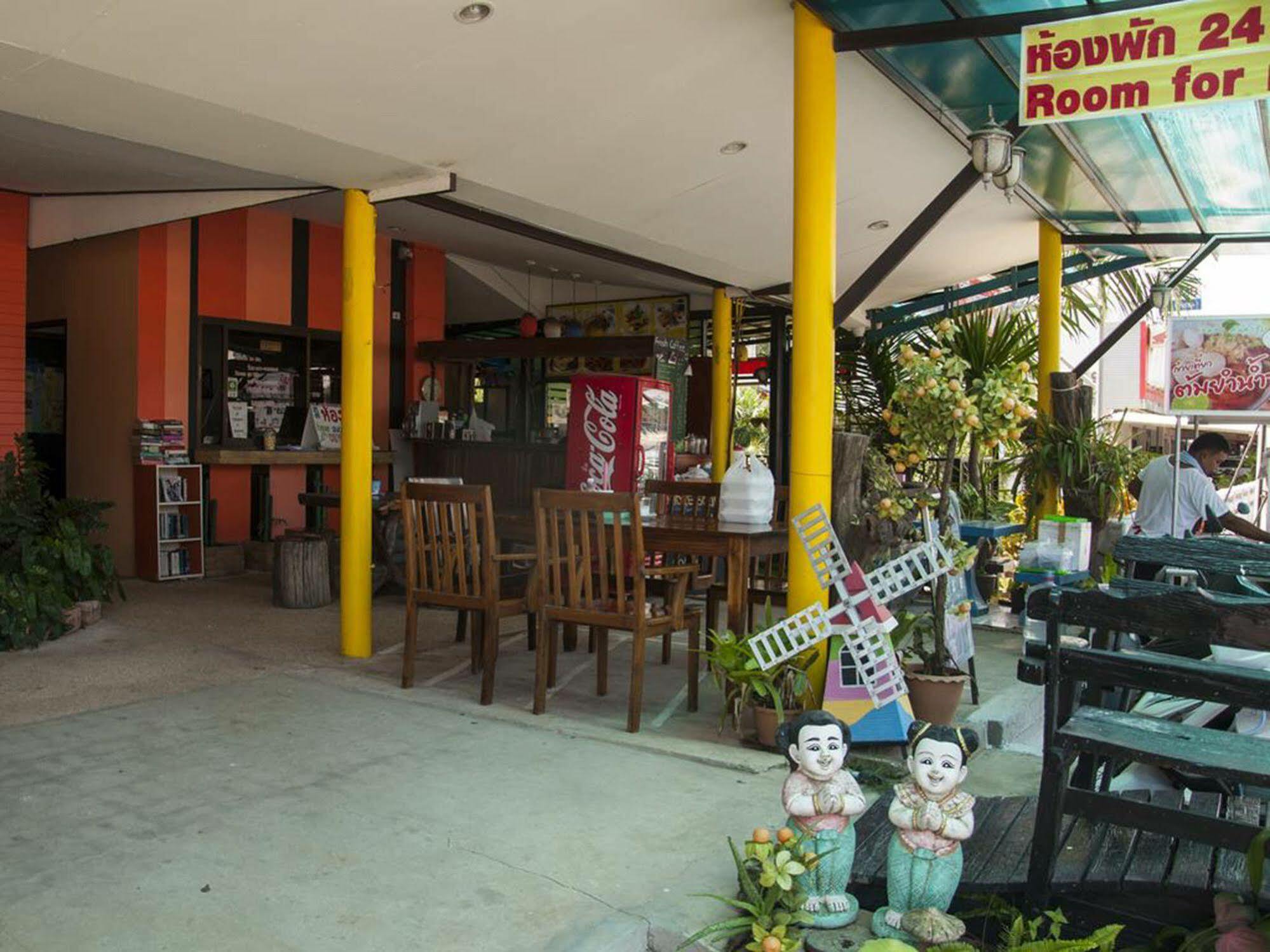 Oyo 75304 Riverside Guesthouse Khao Lak Exterior foto